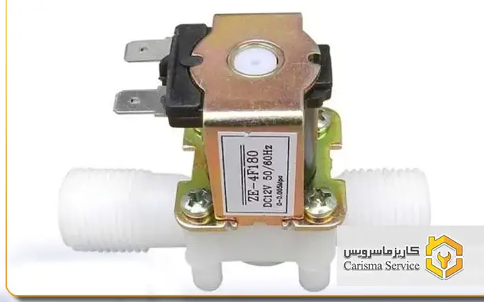 دلیل جمع شدن آب در ماشین لباسشویی پاکشوما